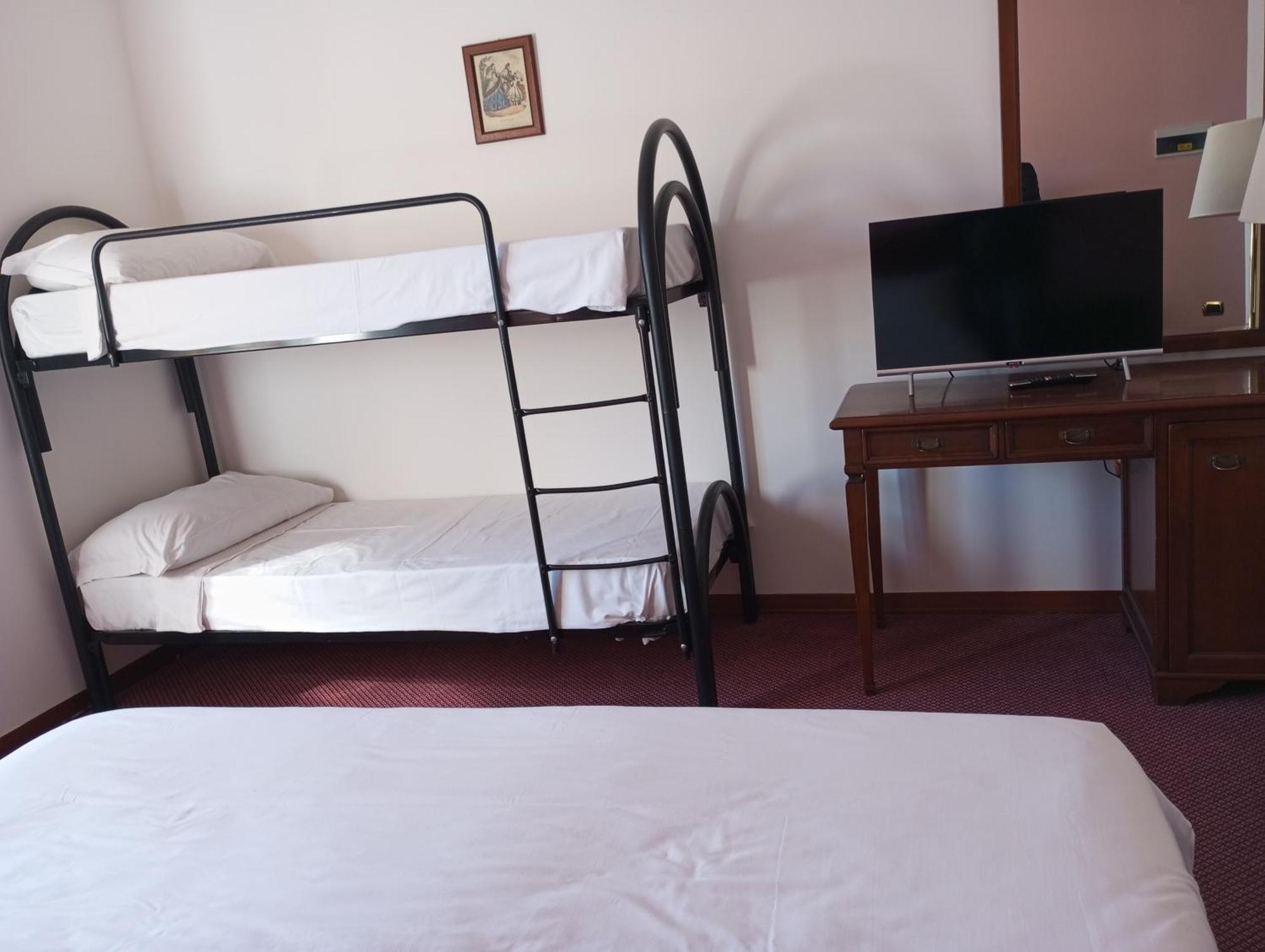 Regina Hotel Pollino مورانو كالابرو المظهر الخارجي الصورة