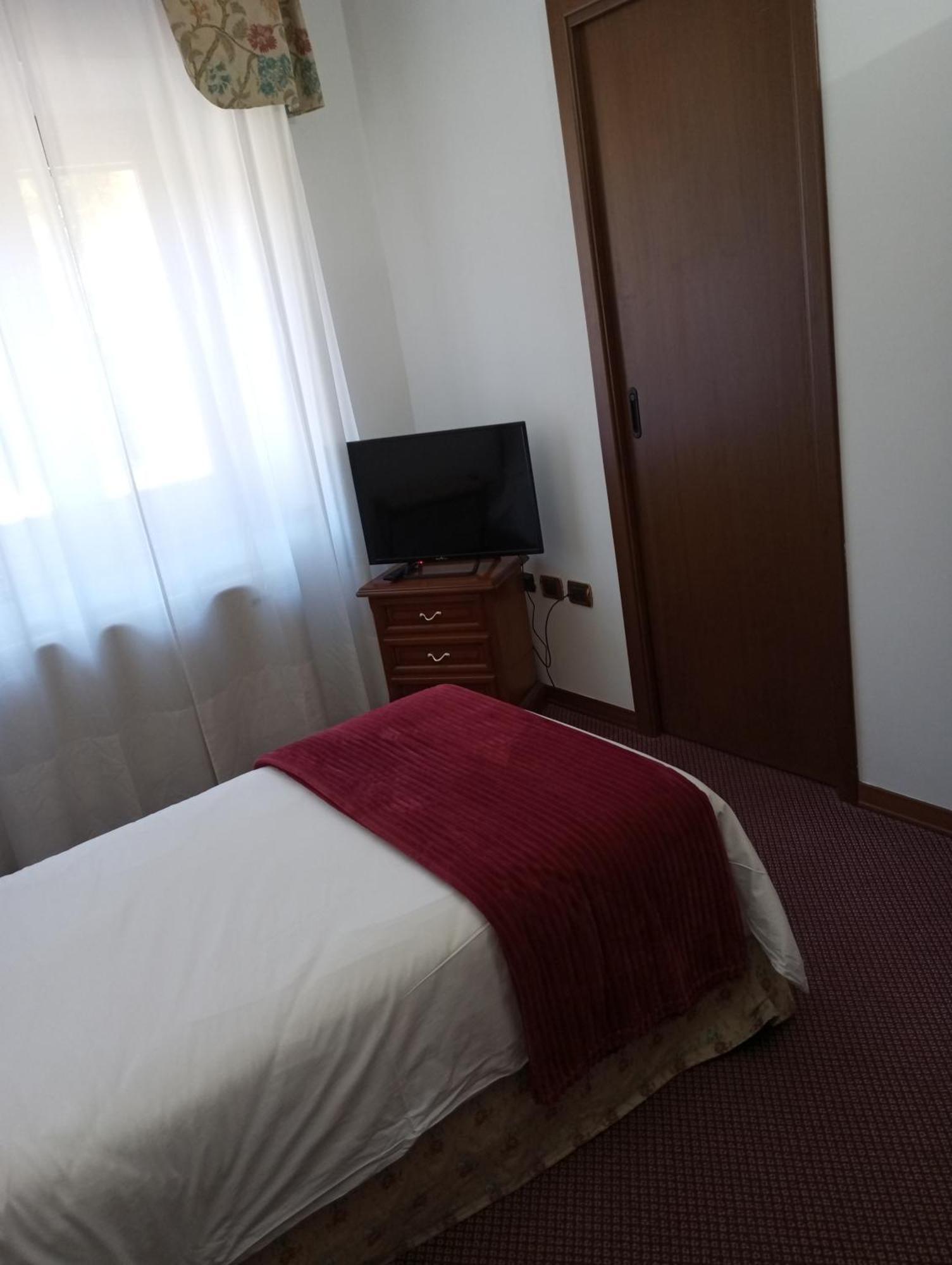 Regina Hotel Pollino مورانو كالابرو المظهر الخارجي الصورة