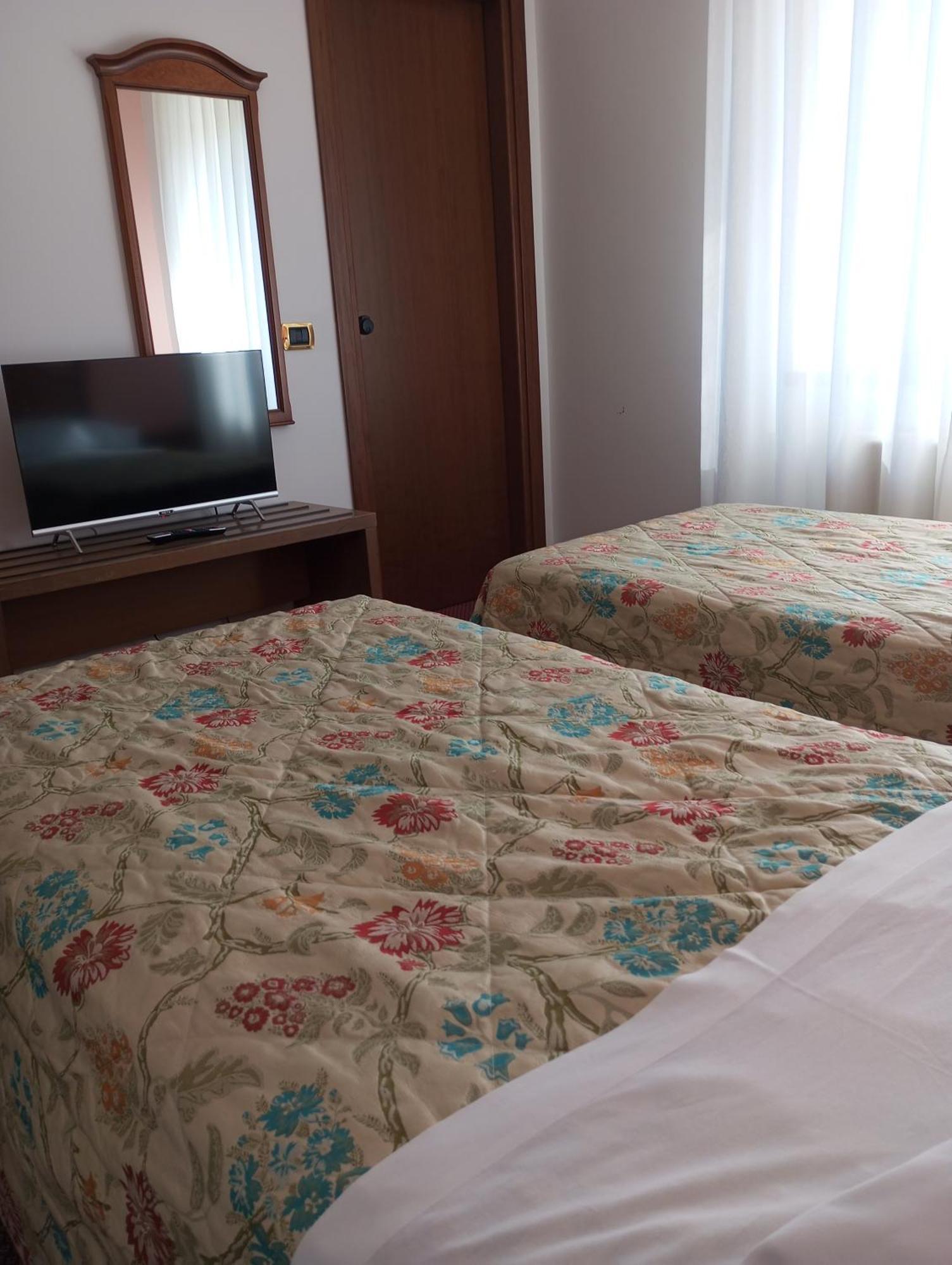 Regina Hotel Pollino مورانو كالابرو المظهر الخارجي الصورة